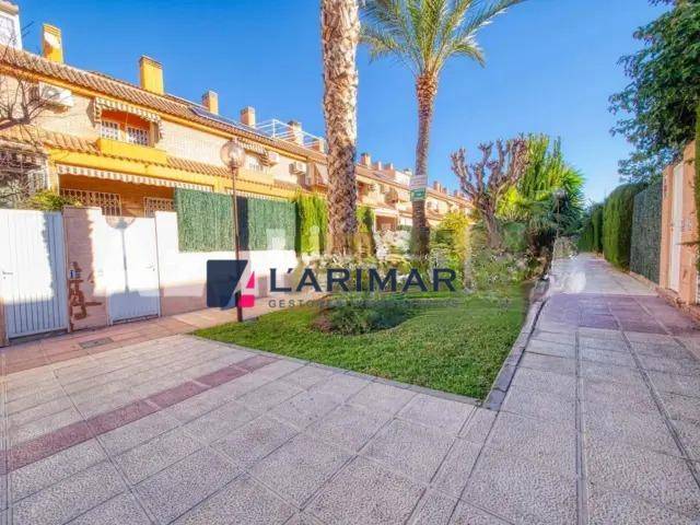 Casa adosada en Venta en  TRIDENTE, DEL, 18 en Cabo de las Huertas