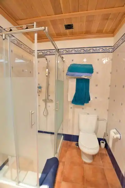 Bathroom of Houses for sale in Ronda  with Private garden, Terrace and Storage room