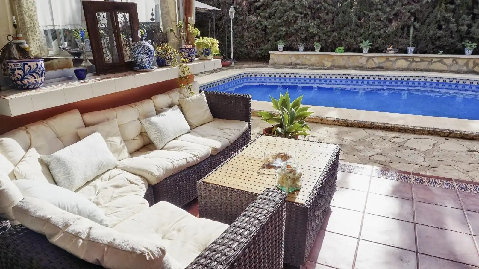 Casa amb piscina en venda a La Nucia Pueblo, imagen 2