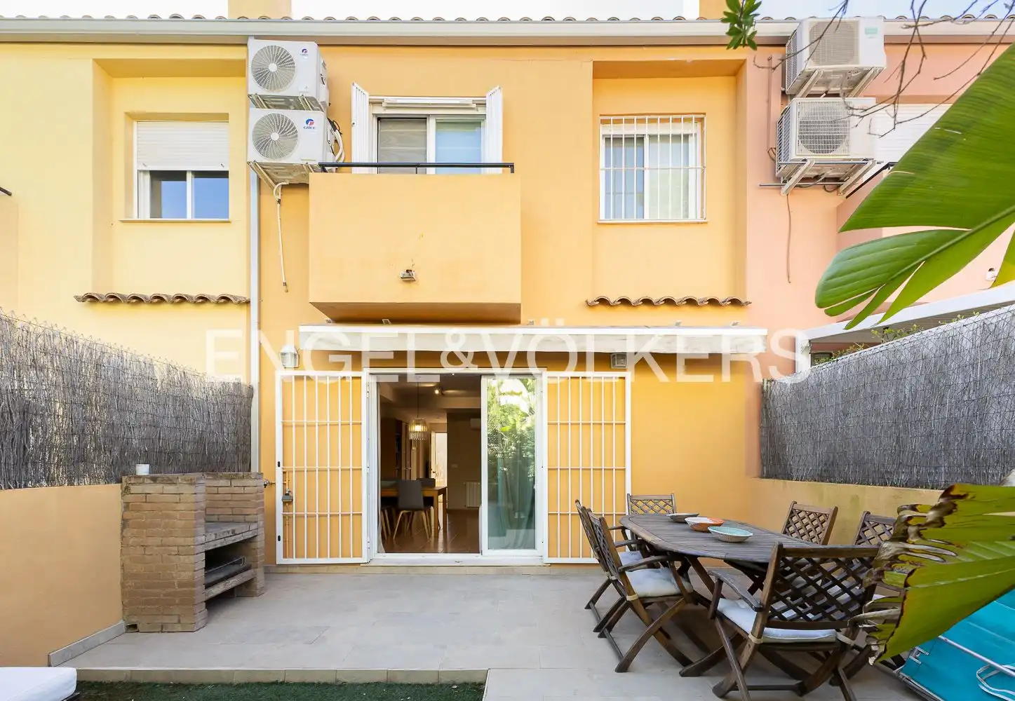 Vista exterior de Casa o chalet de alquiler en Náquera con Aire acondicionado, Calefacción y Jardín privado