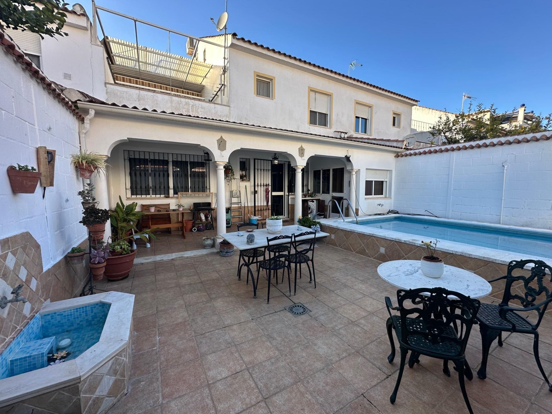 Exterior view of Single-family semi-detached for sale in  Córdoba Capital  with Heating, Terrace and Swimming Pool