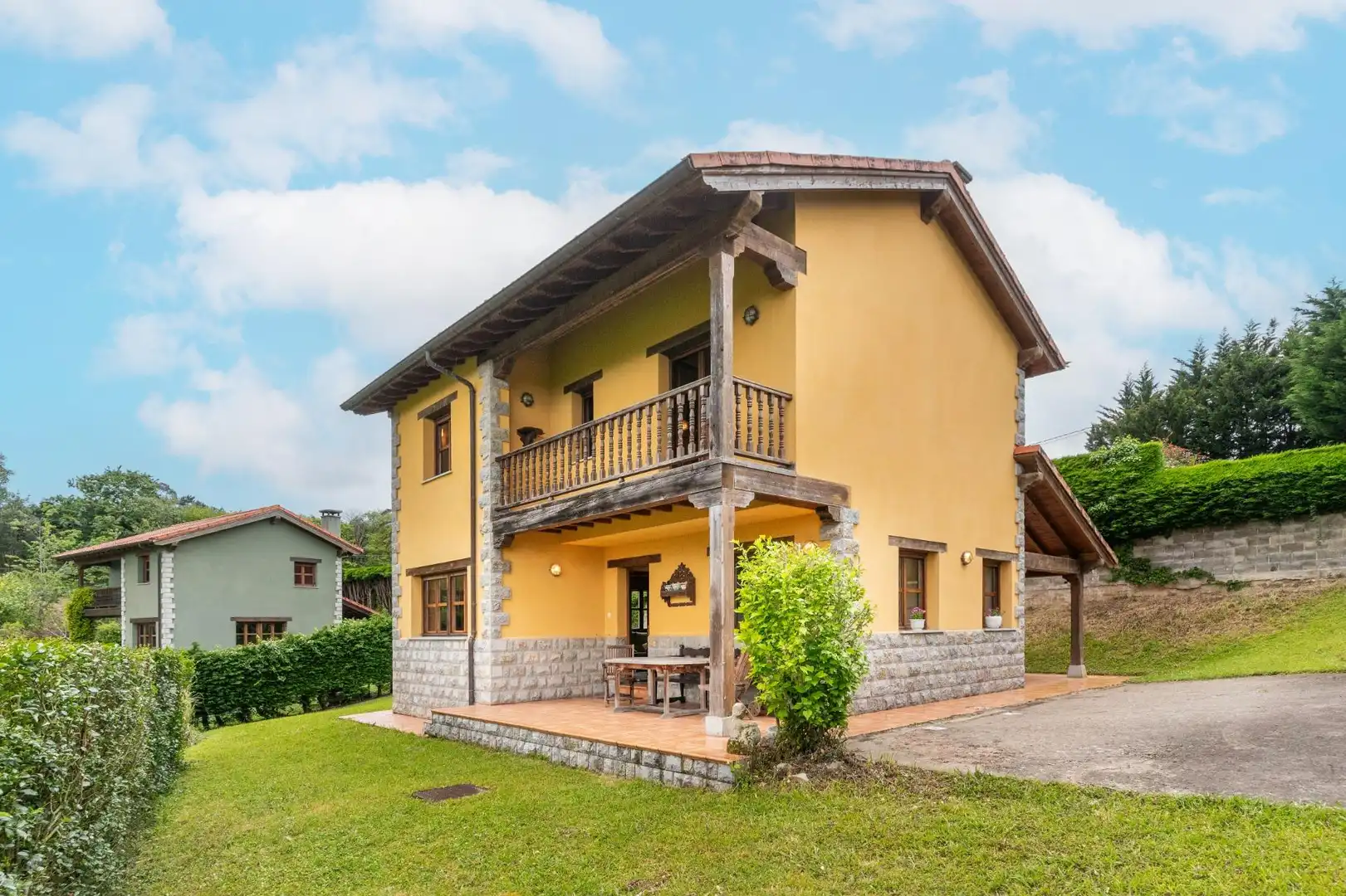 Chalet con jardín en venta en Ribadesella, imagen 2