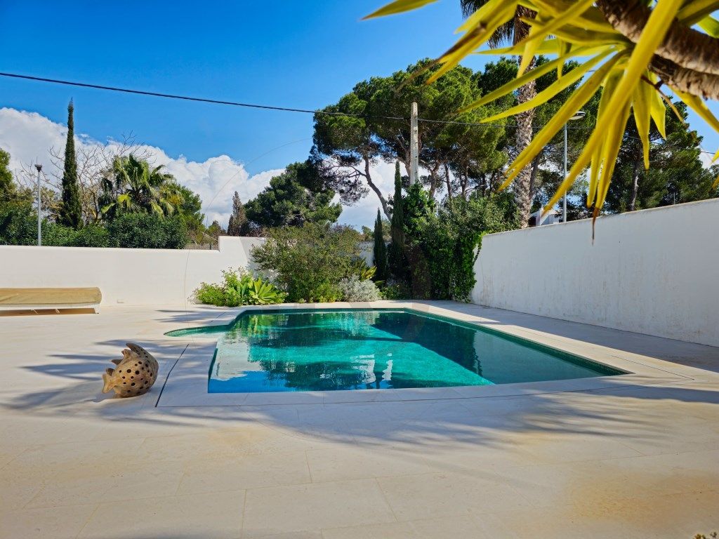 Piscina de Casa o xalet en venda en Sant Josep de sa Talaia