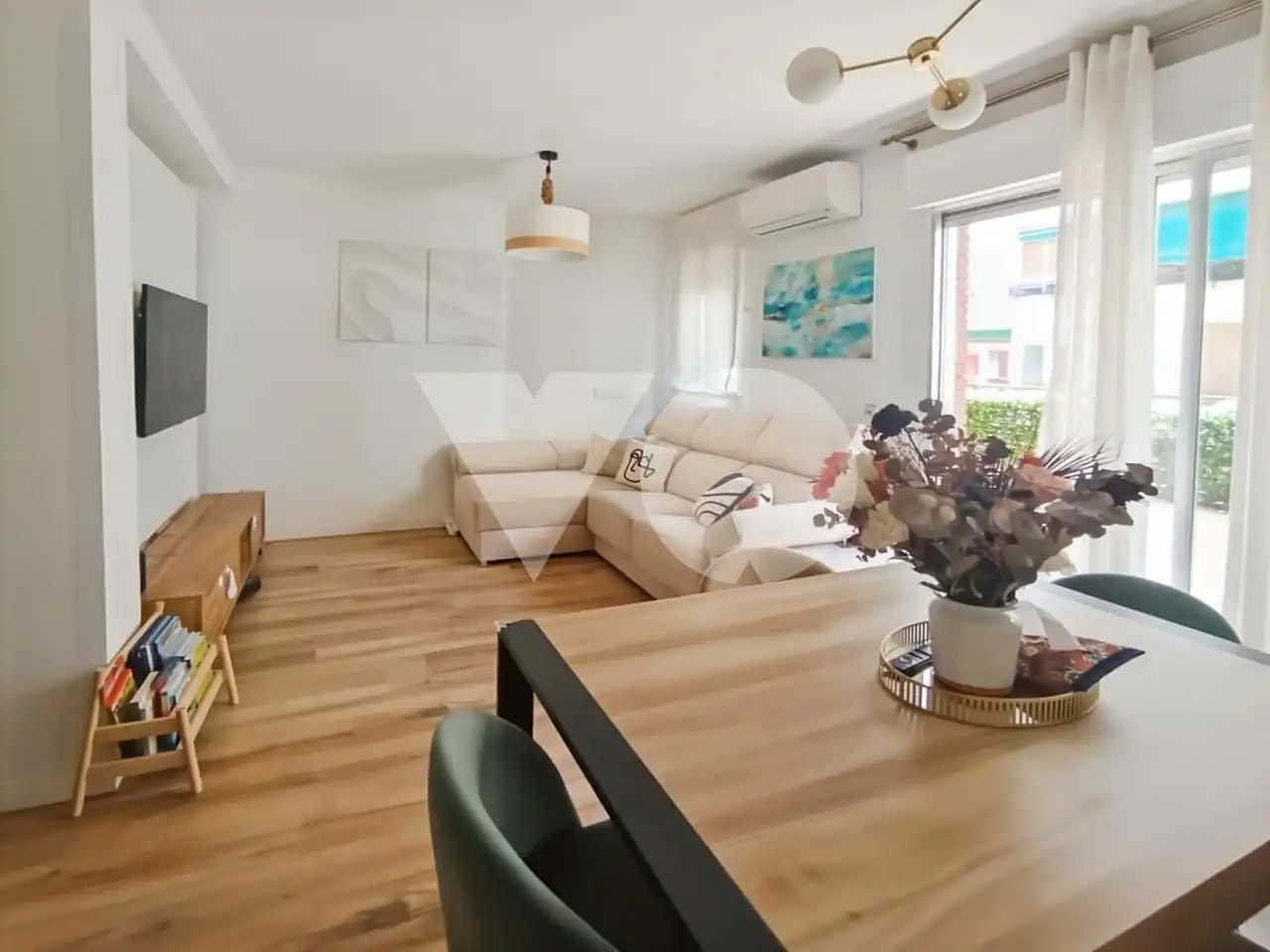 Sala d'estar de Pis en venda en Madrid amb Aire condicionat, Calefacció i Terrassa