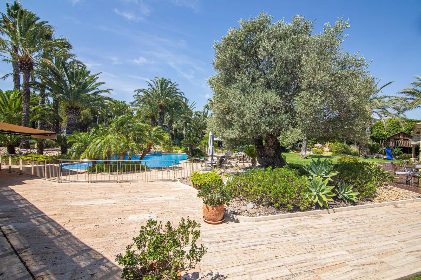 Jardín de Casa o chalet en venta en Elche / Elx con Aire acondicionado, Calefacción y Jardín privado