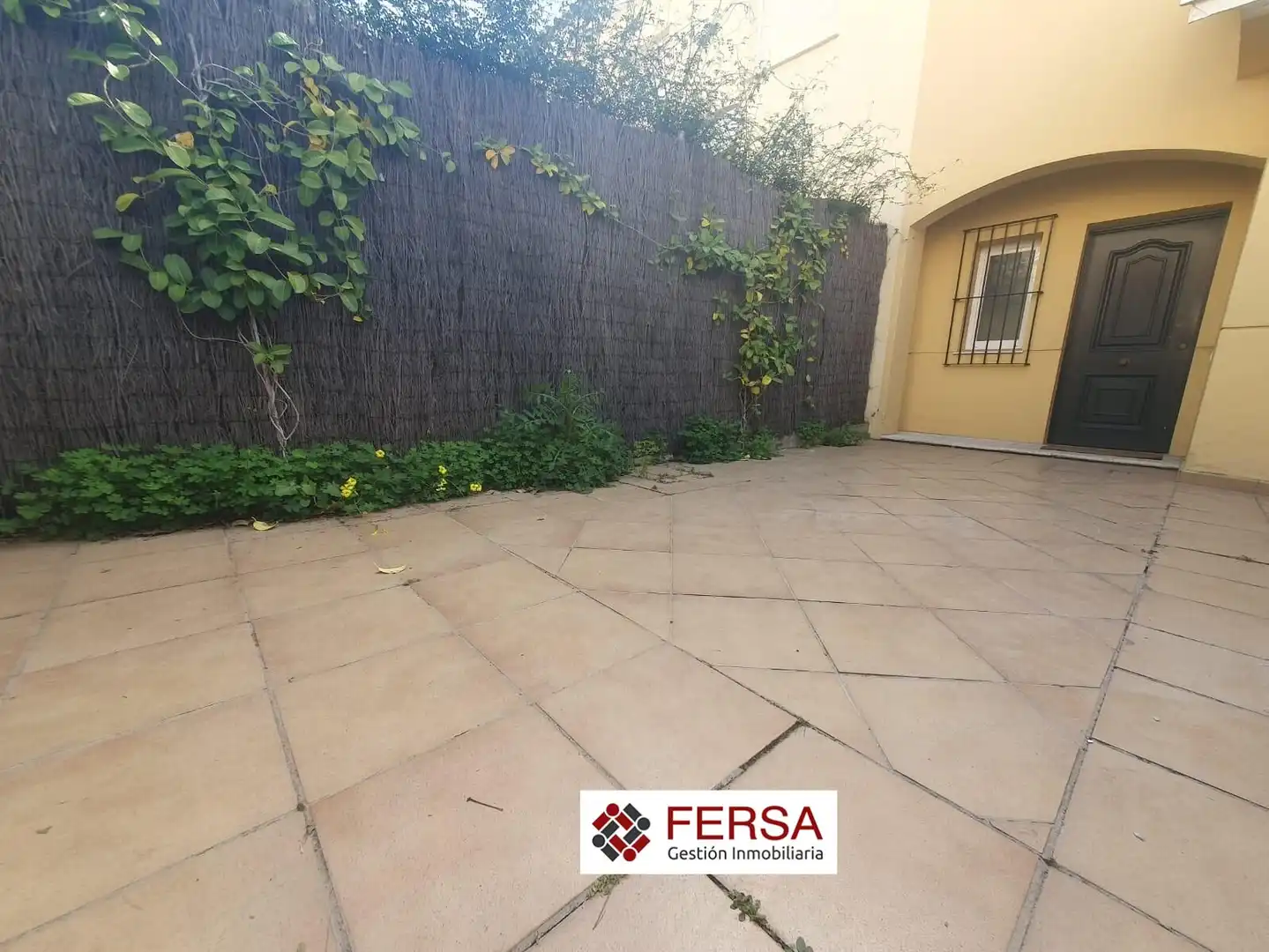 Exterior view of Detached homes for sale in El Puerto de Santa María  with Air Conditioner, Heating and Private garden