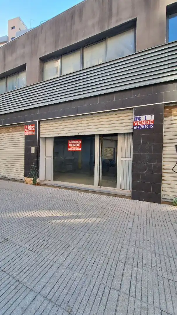 Local en venta en Alzira