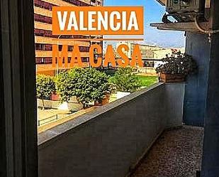 Exterior view of Flat to rent in  Valencia Capital  with Air Conditioner, Terrace and Balcony