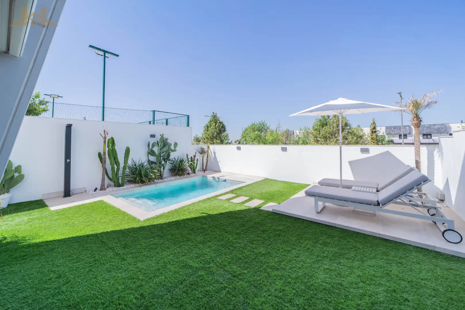 Schwimmbecken von Haus oder Chalet zum Verkauf in Boadilla del Monte mit Heizung, Privatgarten und Parkett
