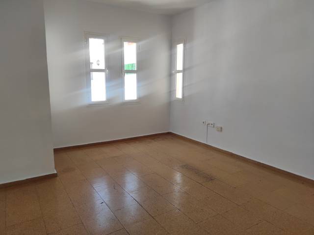 Piso en Alquiler en Calle San Miguel en Encarnación - Regina