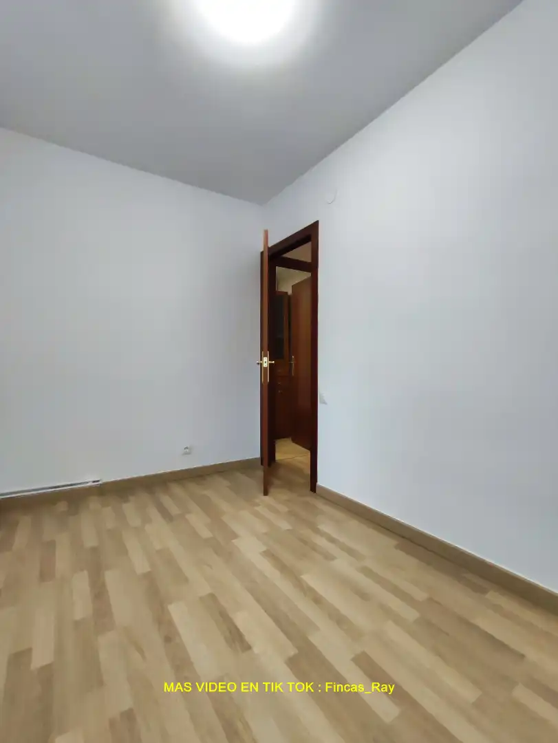 Habitación de Piso en venta en Caldes de Montbui con Aire acondicionado, Calefacción y Horno