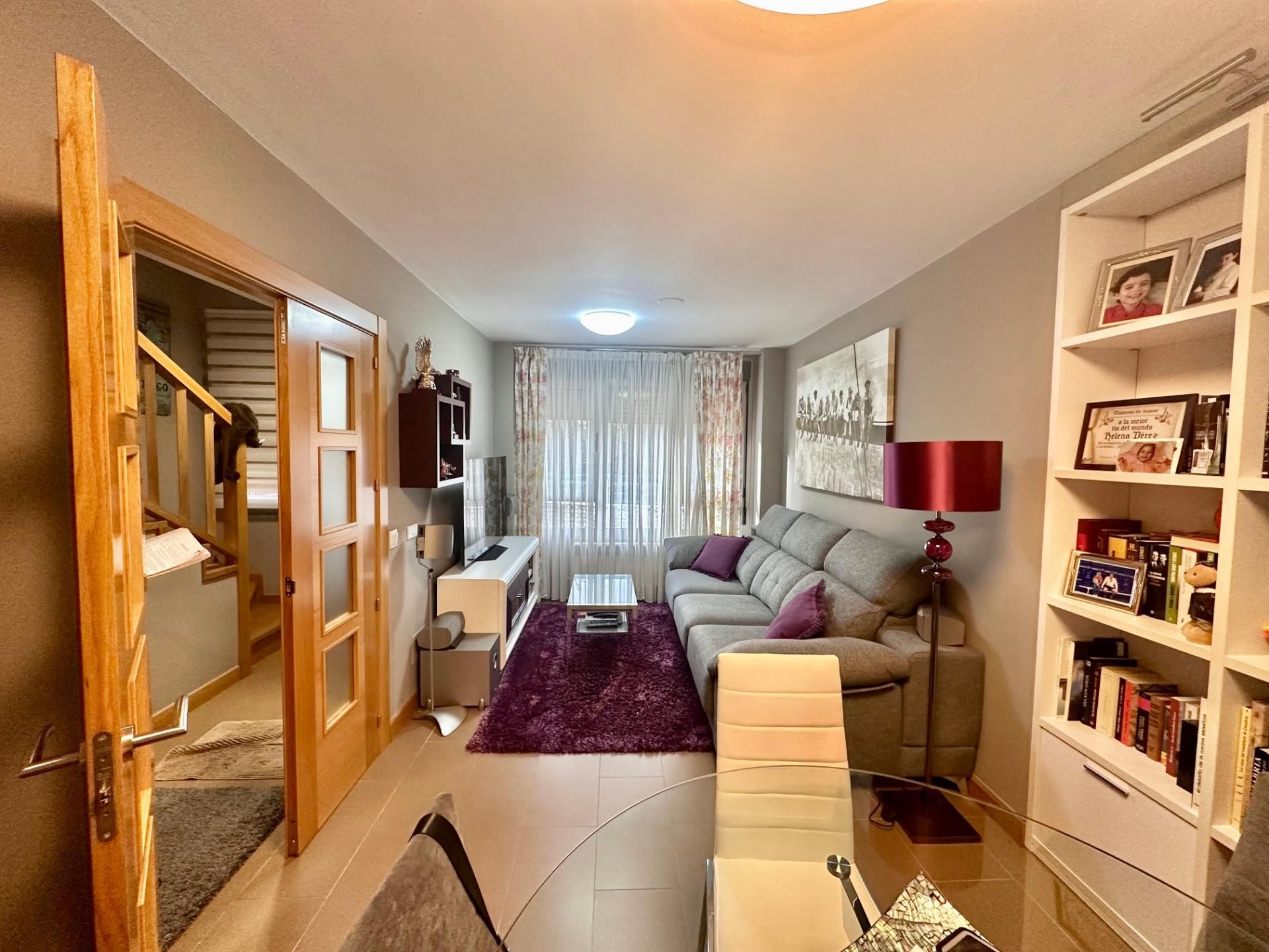 Single-family semi-detached for sale in Cerezo - Aspla - Torres