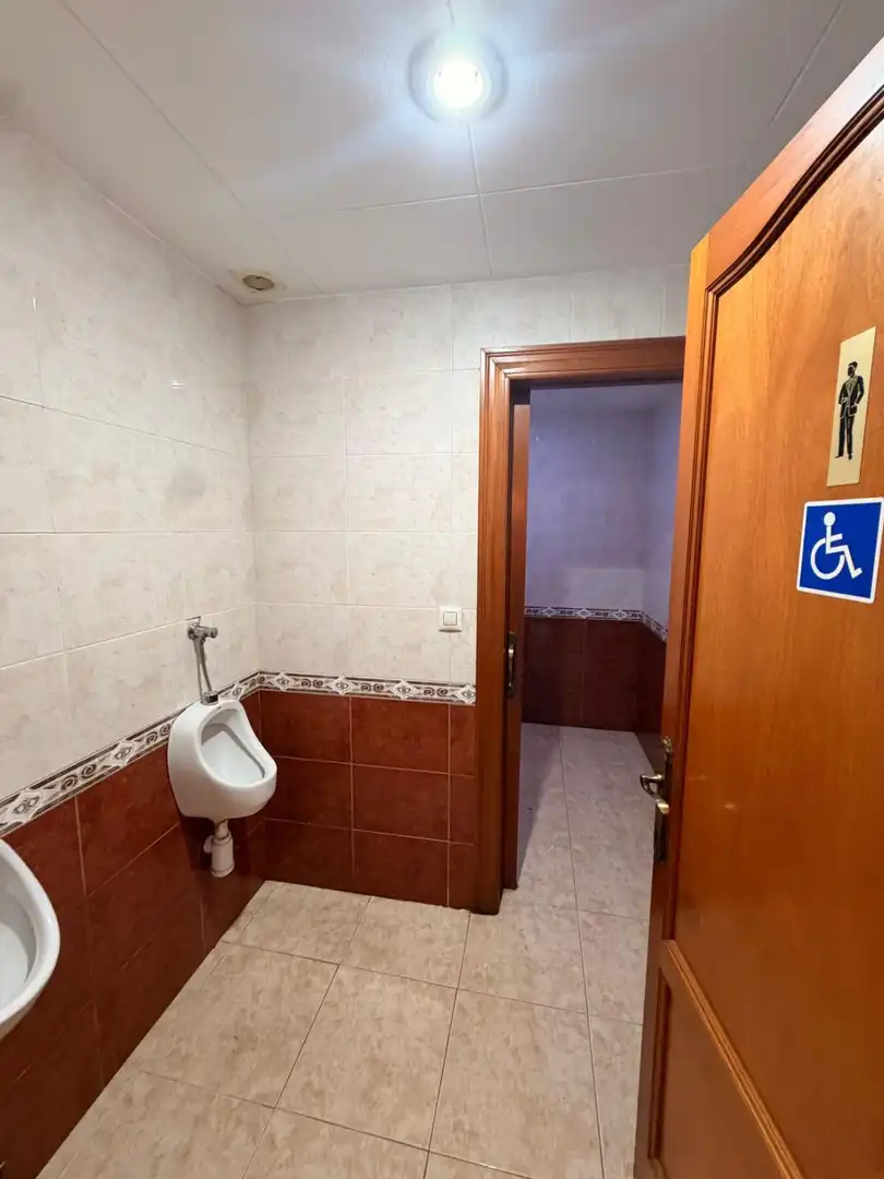 Business premises to rent in Carrer del Mossèn Fèlix Paradeda, imagen 5