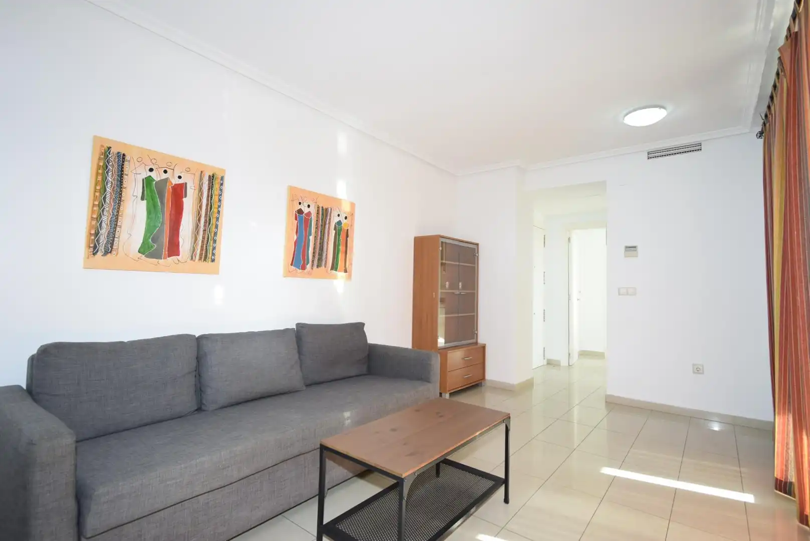 Sala de estar de Apartamento en venta en Benidorm con Aire acondicionado, Calefacción y Jardín privado