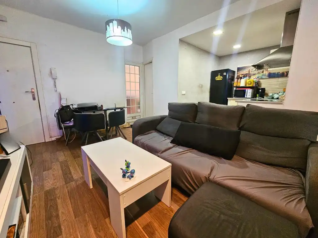 Sala d'estar de Pis en venda en L'Hospitalet de Llobregat