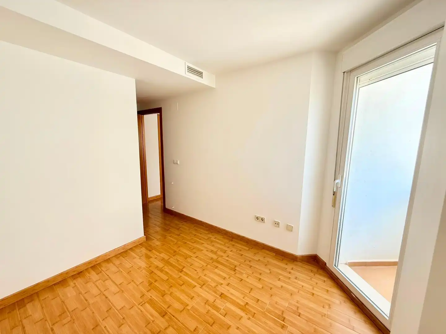 Bedroom of Flat for rent in Silla  with Heating, Terrace and Balcony