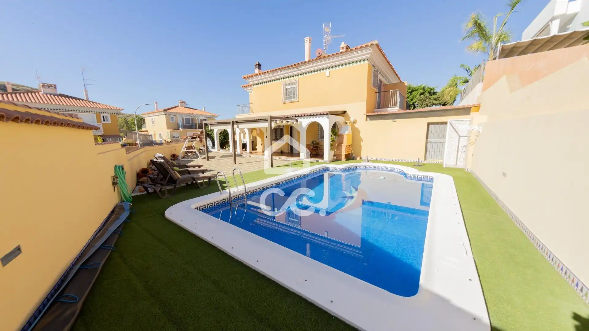 Exterior view of Single-family semi-detached for sale in Águilas  with Air Conditioner, Private garden and Terrace