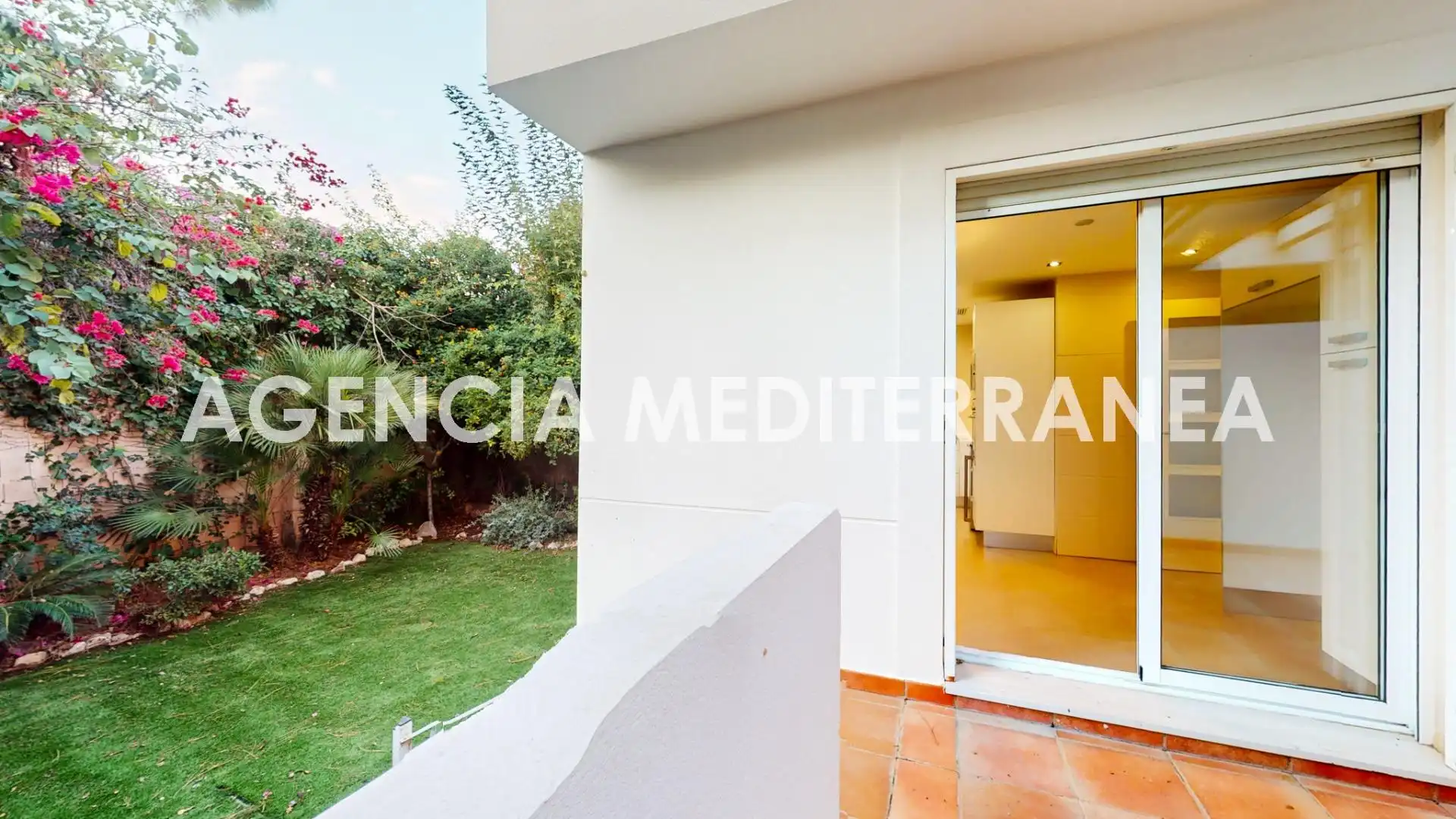 Casa adosada en venta en Calle PUIGCAMPANA, Casas Verdes