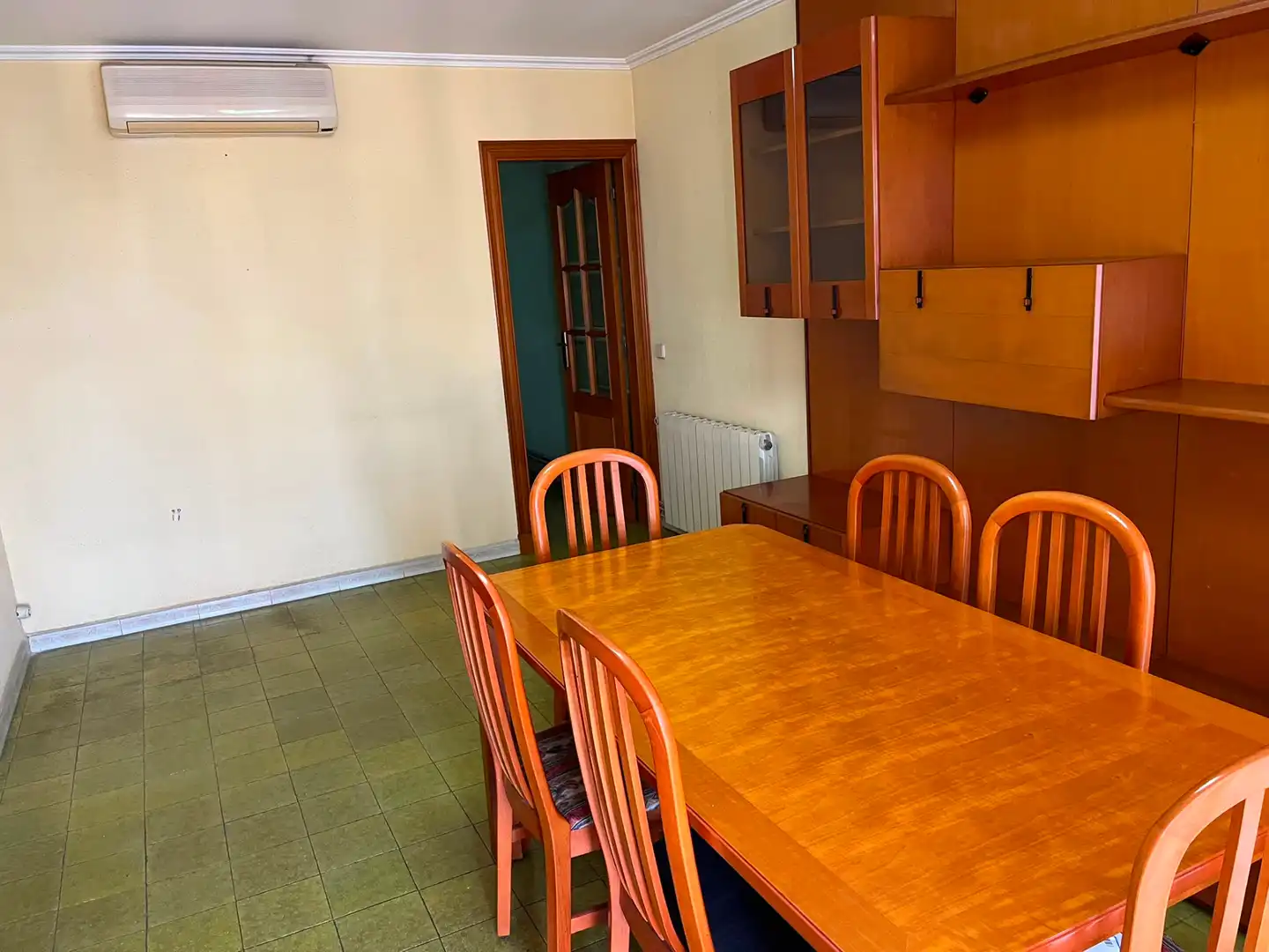 Dining room of Flat for sale in Sabadell  with Air Conditioner, Heating and Oven