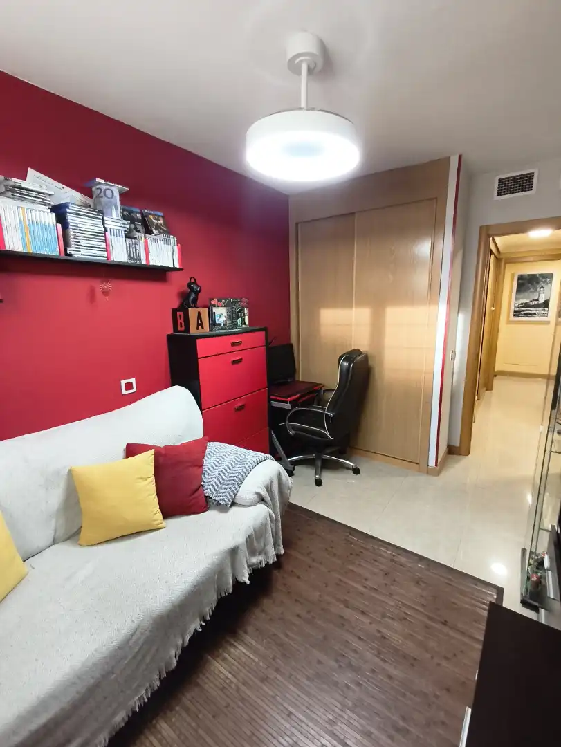 Bedroom of Flat for sale in Parla  with Air Conditioner, Heating and Terrace