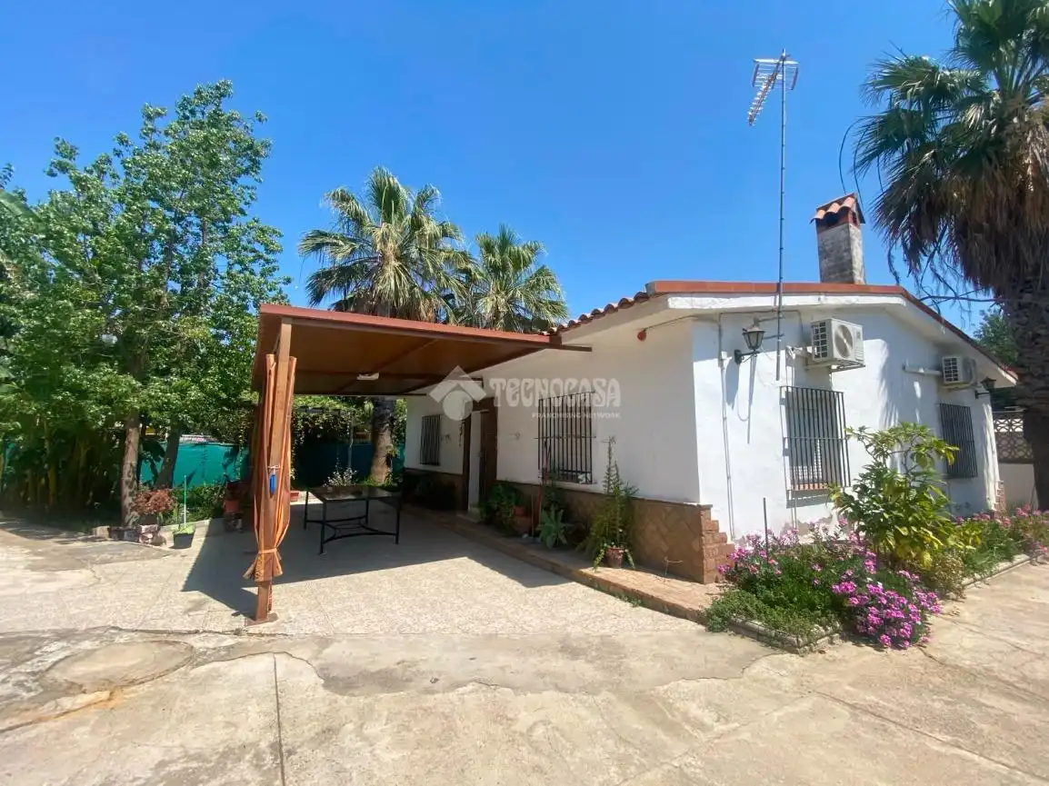Exterior view of Country homes for sale in Dos Hermanas