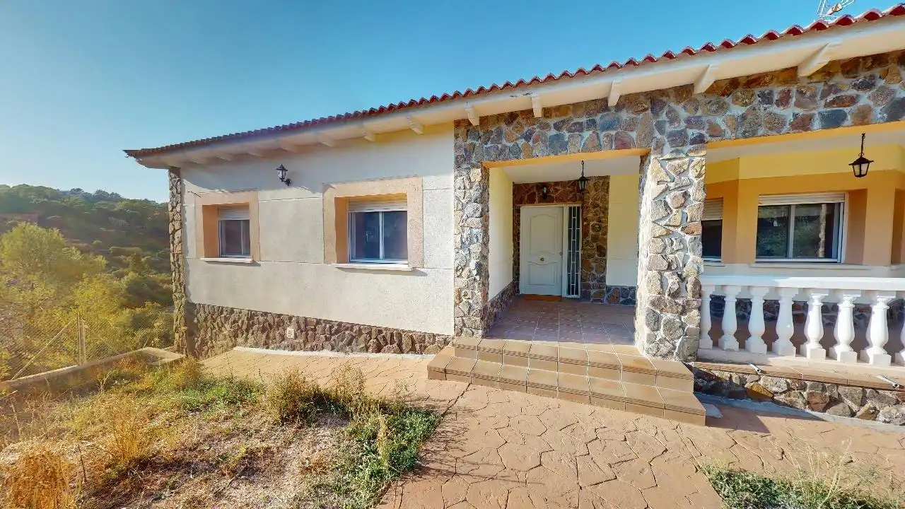 Vista exterior de Casa o xalet en venda en Albalate de Zorita, Guadalajara