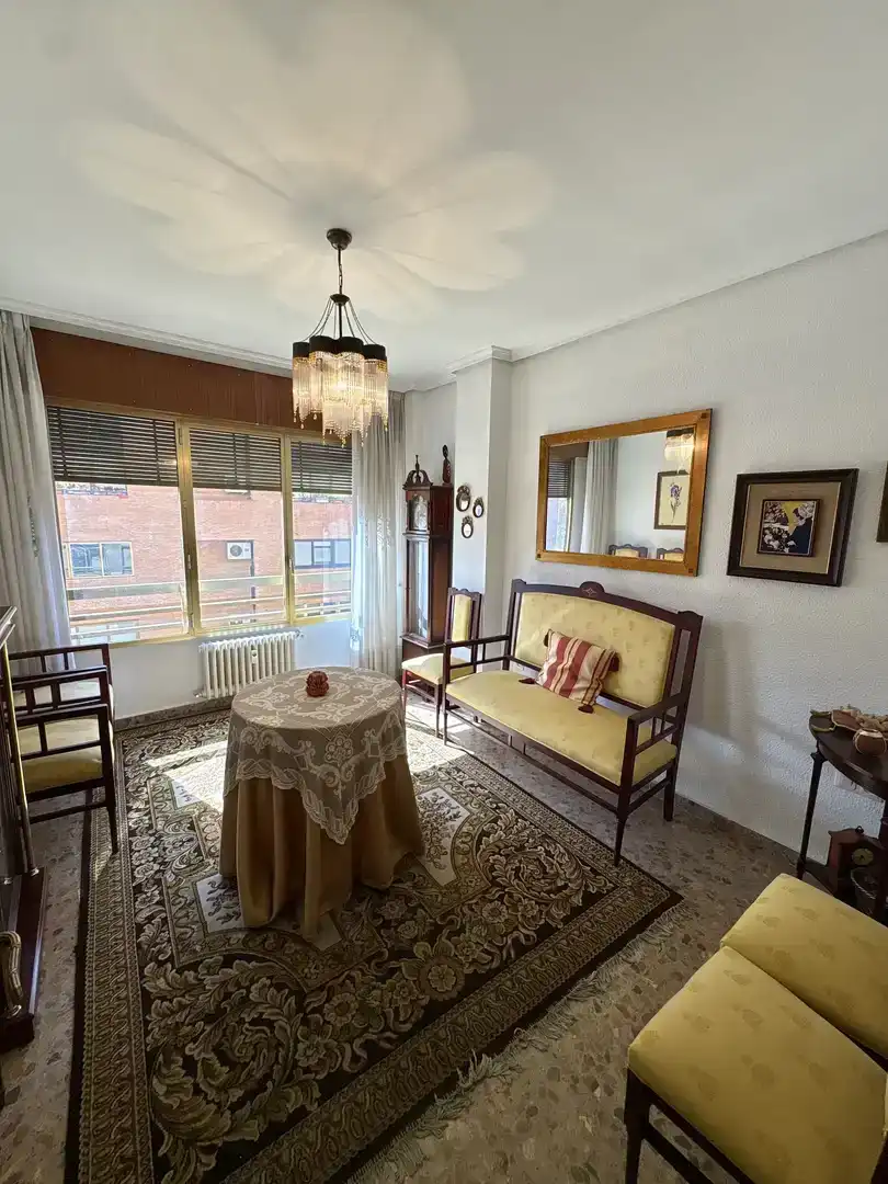 Wohnzimmer von Wohnung zum Verkauf in  Albacete Capital mit Klimaanlage und Balkon