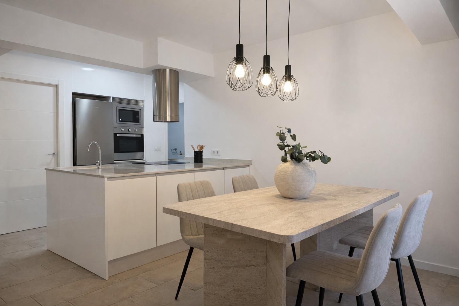 Kitchen of Flat to rent in  Valencia Capital  with Air Conditioner, Furnished and Balcony