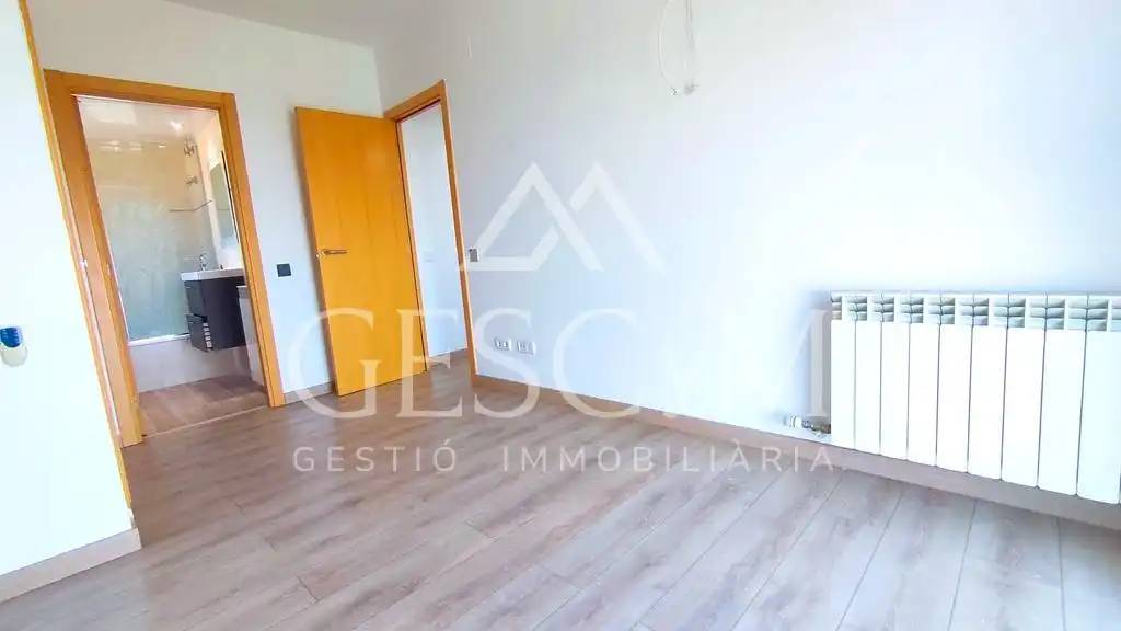 Schlafzimmer von Wohnung zur Miete in Sabadell mit Heizung, Terrasse und Gemeinschaftspool