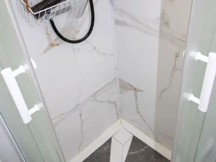 Badezimmer von Wohnung zur Miete in Camins al Grau