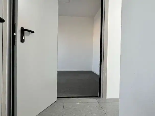 Büro zum Verkauf in Aranjuez mit Klimaanlage, Heizung und Terrasse