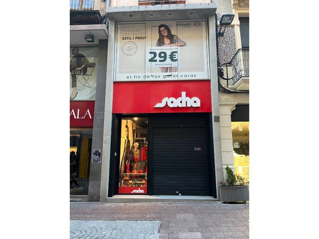 Local comercial en Alquiler en Calle Monterols en Centre