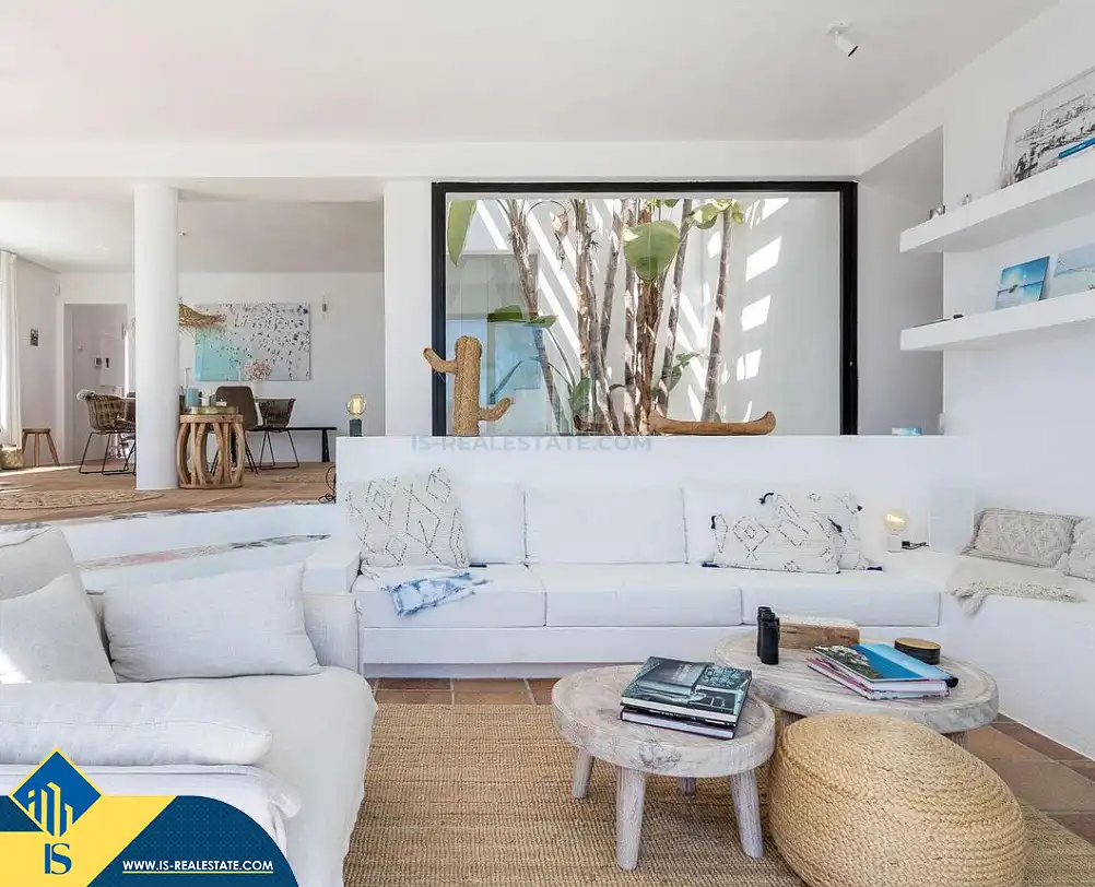 Sala d'estar de Casa o xalet en venda en Santa Eulària des Riu amb Terrassa, Piscina i Moblat