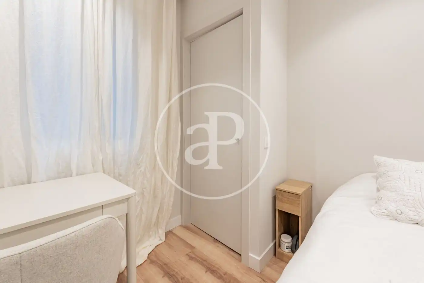 Bedroom of Flat for sale in Madrid  with Air Conditioner and Heating