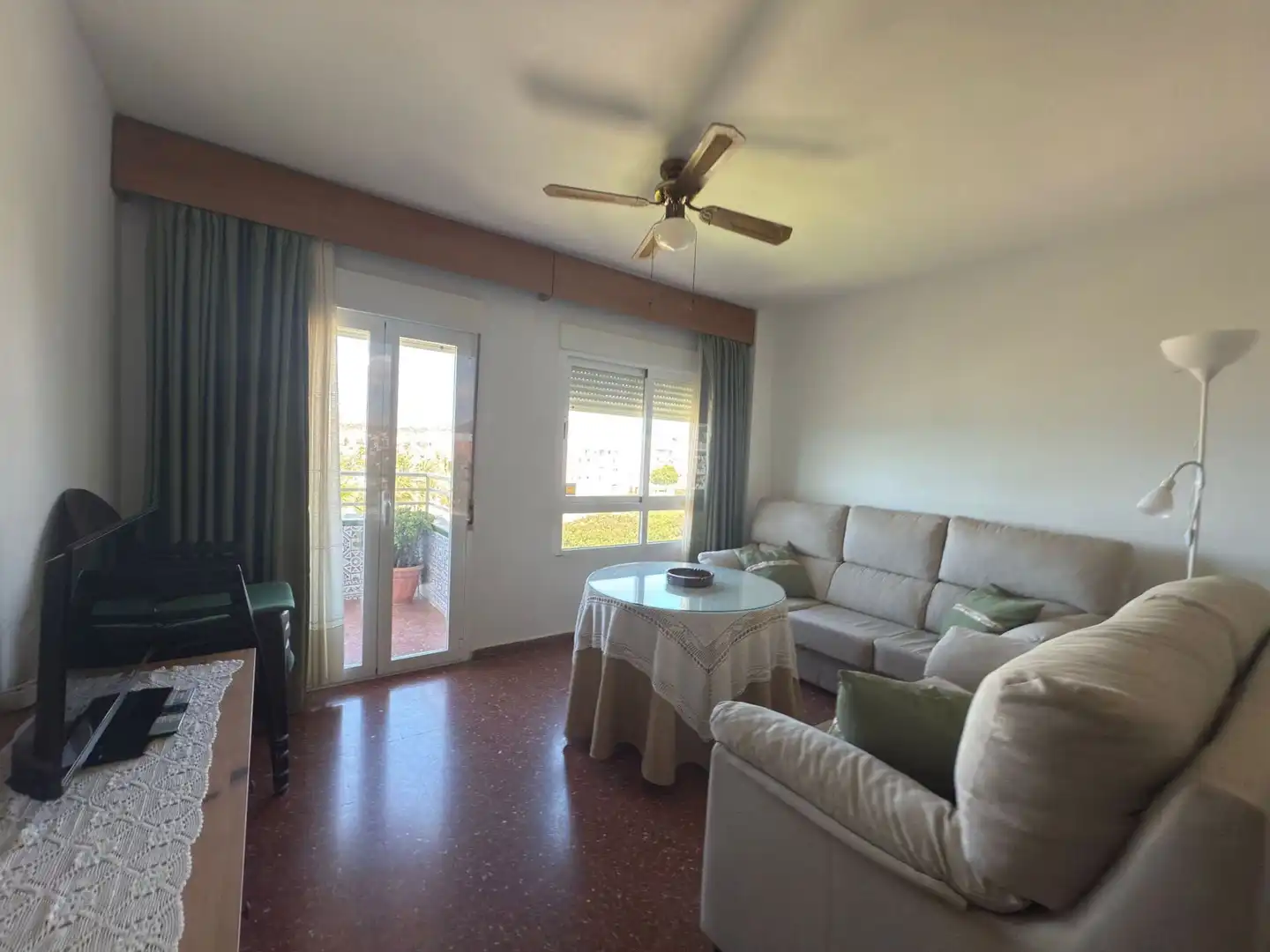 Habitación de Piso en venta en Rincón de la Victoria con Terraza, Trastero y Amueblado