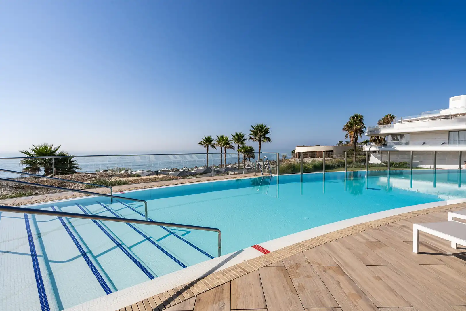 Swimming pool of Ground floor for sale in Estepona  with Air Conditioner, Private garden and Terrace