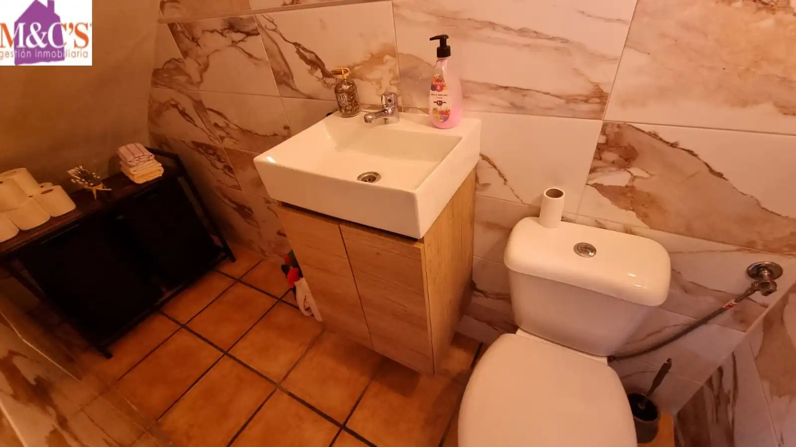 Bany de Casa o xalet en venda en Puertollano amb Aire condicionat, Terrassa i Moblat