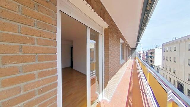 Piso en Alquiler en Almendrales