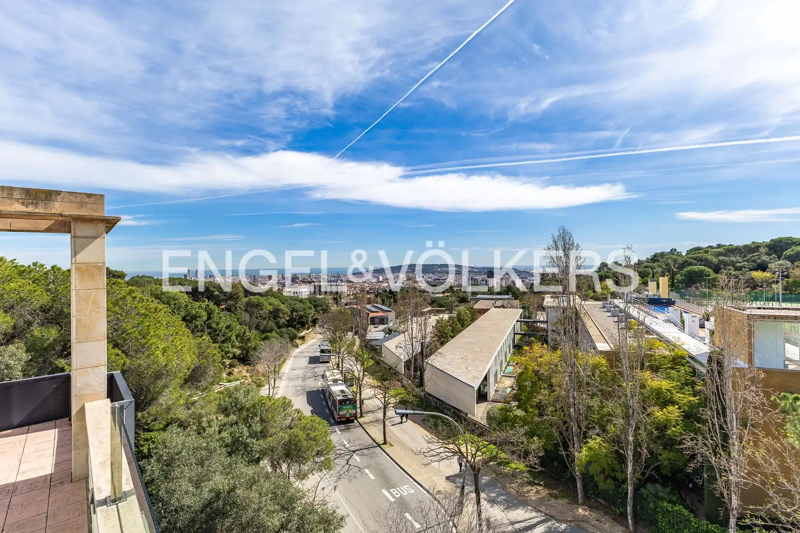 Vista exterior de Casa o chalet en venta en Barcelona con Aire acondicionado, Calefacción y Jardín privado