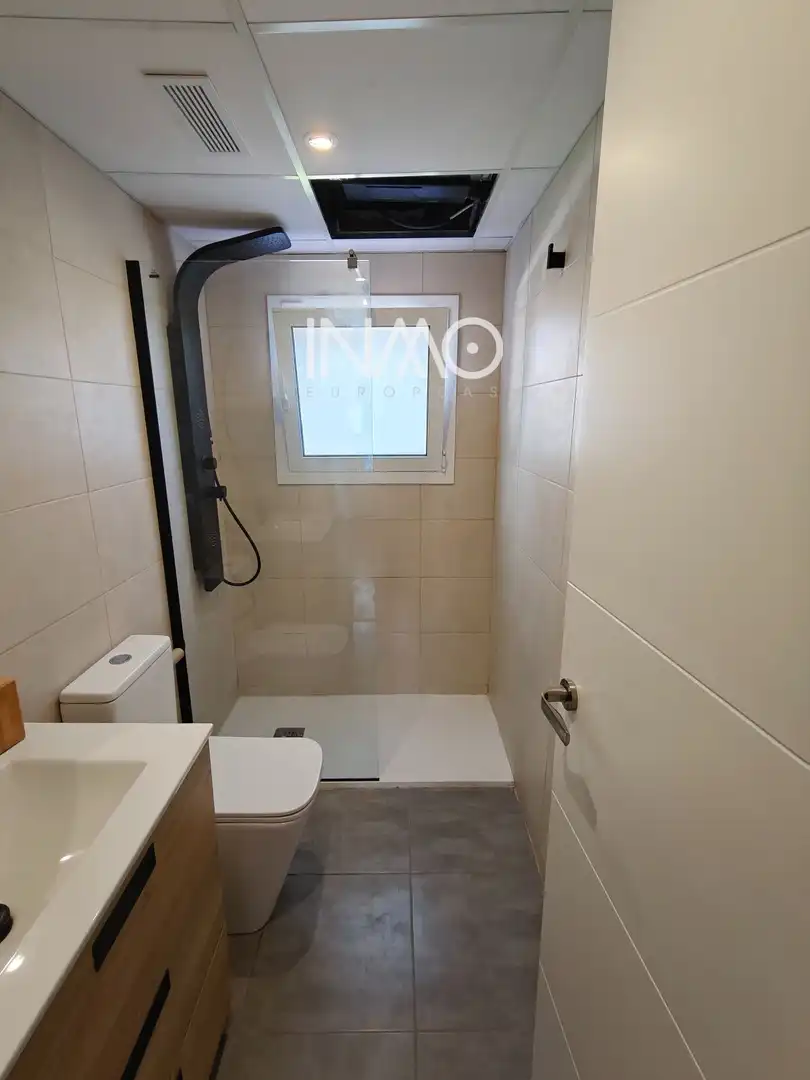 Badezimmer von Haus oder Chalet zur Miete in Rubí mit Klimaanlage, Heizung und Terrasse