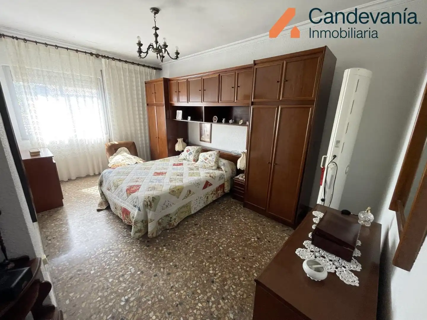 Habitación de Casa o chalet en venta en Gurrea de Gállego con Calefacción, Jardín privado y Balcón