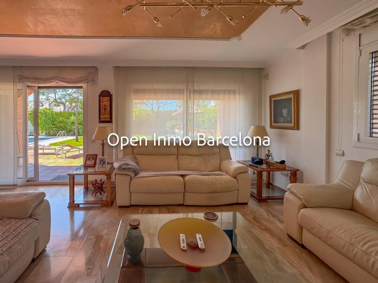 Living room of Houses for sale in Castelldefels  with Air Conditioner, Heating and Private garden