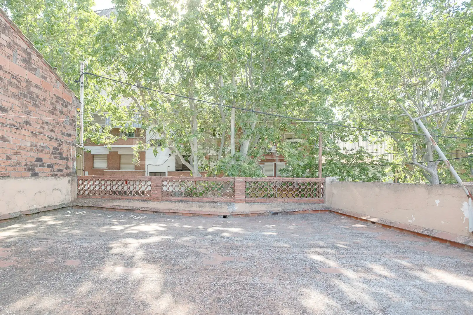 Parking de Casa adosada en venta en Granollers con Terraza y Trastero