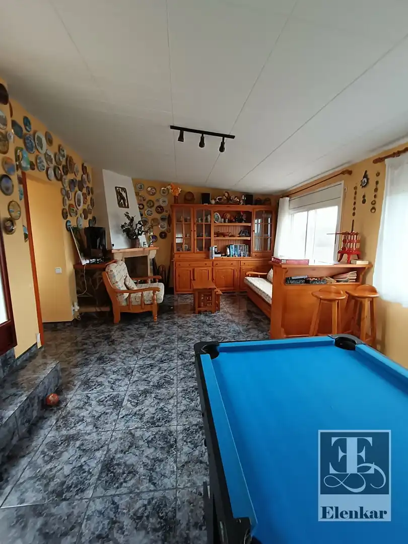 Sala d'estar de Casa o xalet en venda en Castellví de la Marca amb Aire condicionat, Calefacció i Jardí privat
