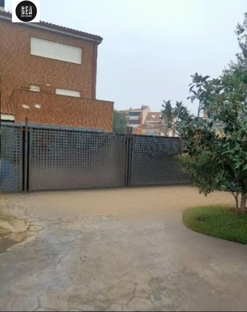 Vista exterior de Casa o chalet en venta en Vilanova de Segrià con Aire acondicionado, Calefacción y Jardín privado