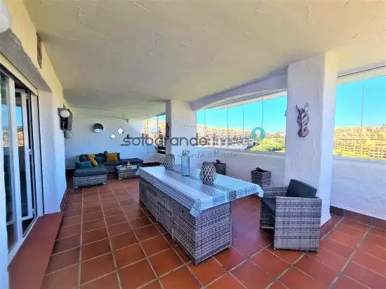 Apartment with pool for sale in La Duquesa, imagen 7