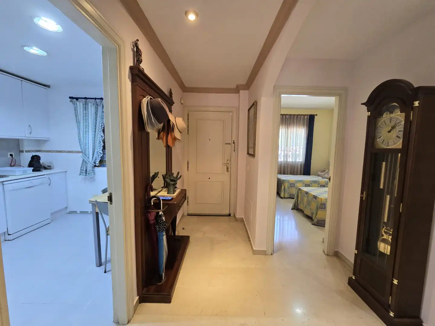 Piso en venta en Marbella con Aire acondicionado, Terraza y Alarma