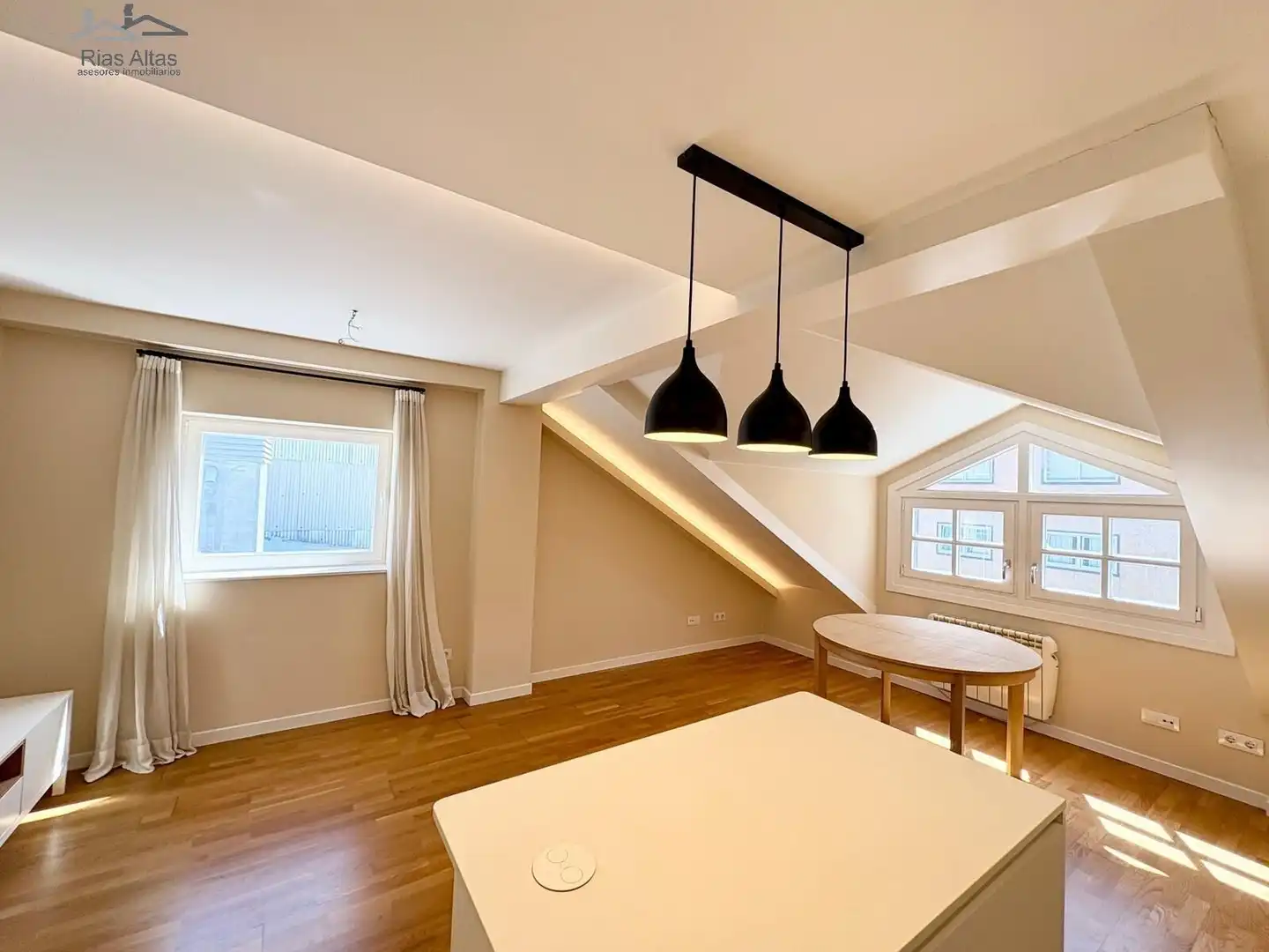 Comedor de Piso en venta en A Coruña Capital  con Calefacción
