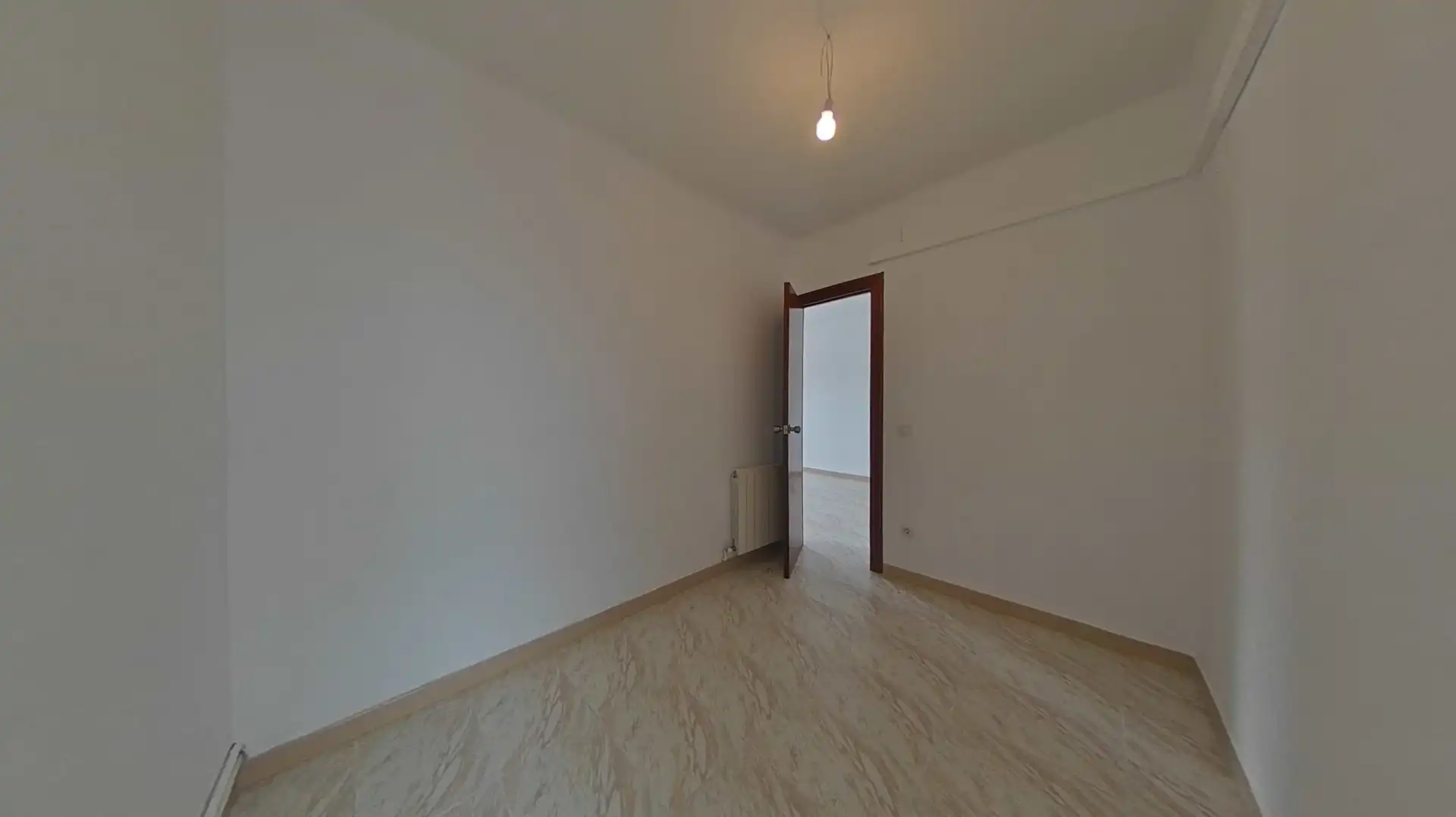 Piso en venta en L'Hospitalet de Llobregat con Calefacción