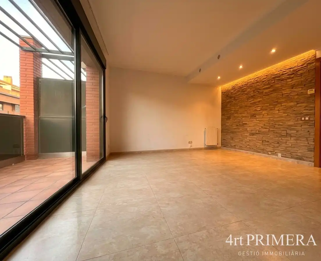 Duplex with terrace to rent in Can Illa, imagen 3
